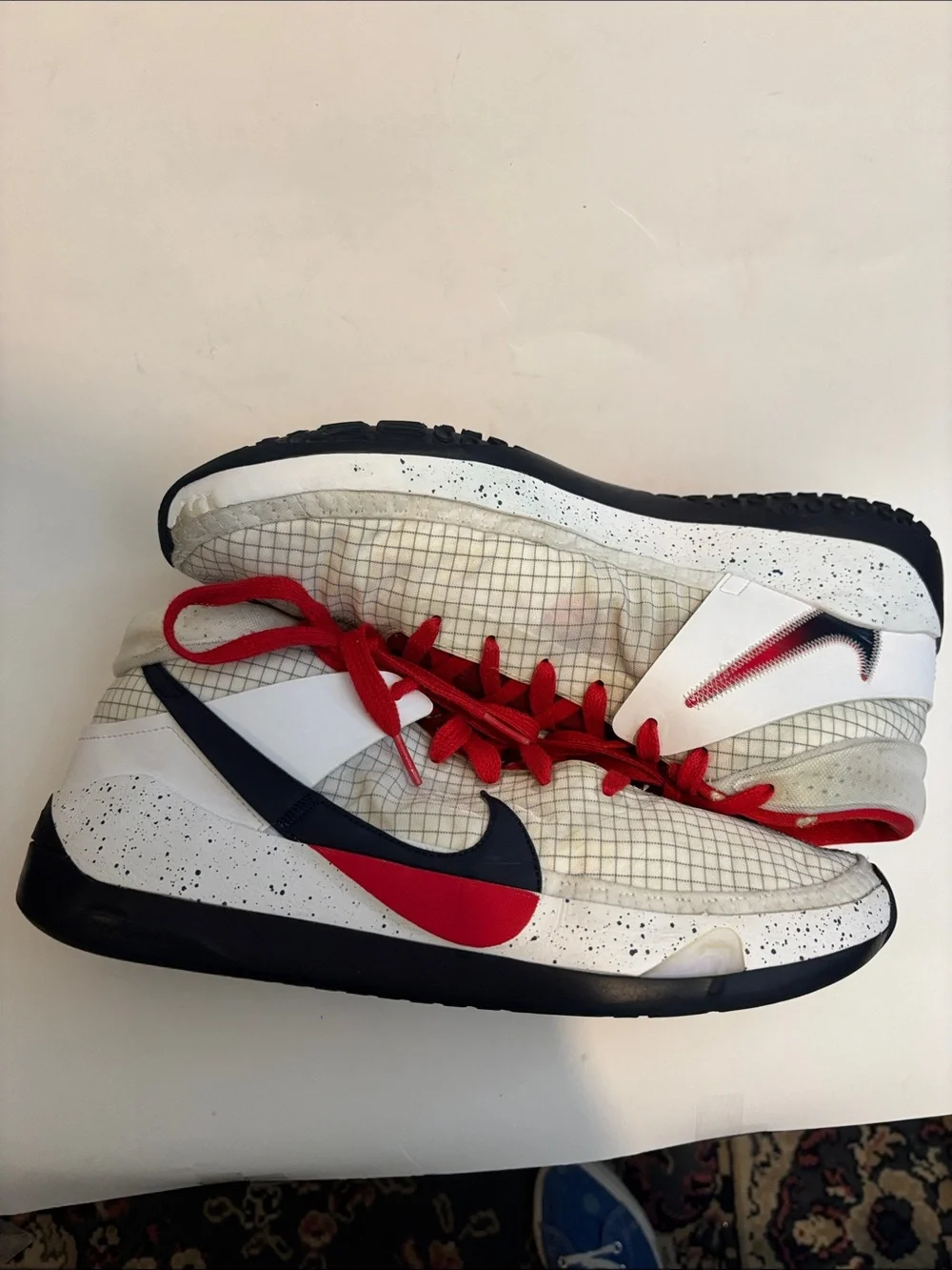 Men’s  High-Top Athletic Sneakers in White and Red